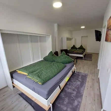 Apartment Schoene Helle 50qm Mit Grosser Kueche *