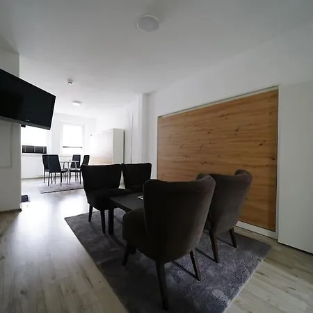 Schoene Helle 50qm Mit Grosser Kueche * Essen