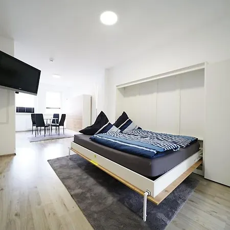 Apartment Schoene Helle 50qm Mit Grosser Kueche *