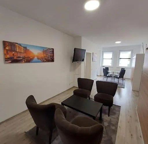 Schoene Helle 50qm Mit Grosser Kueche