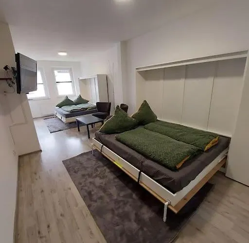 Schoene Helle 50qm Mit Grosser Kueche *